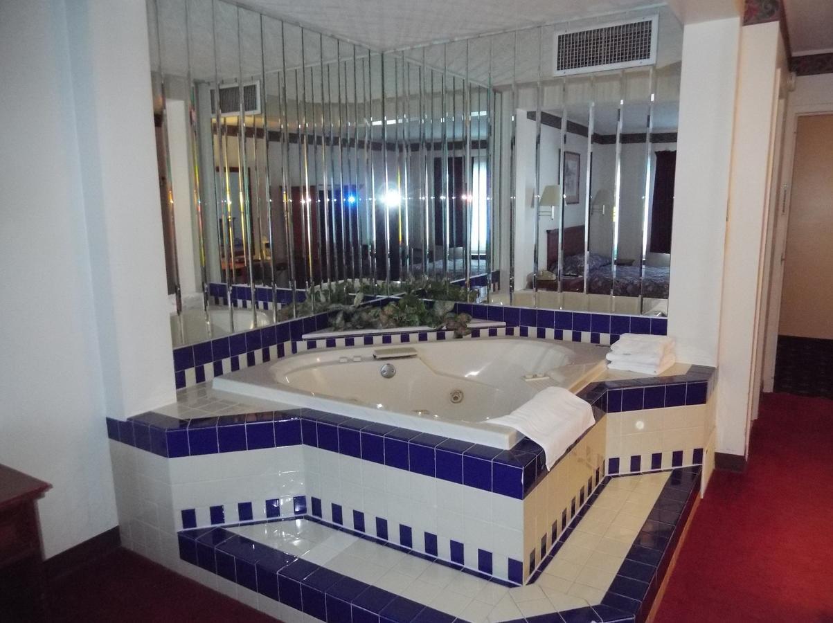 Cadillac Sands Resort Esterno foto