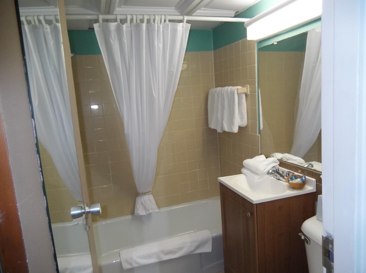 Cadillac Sands Resort Esterno foto